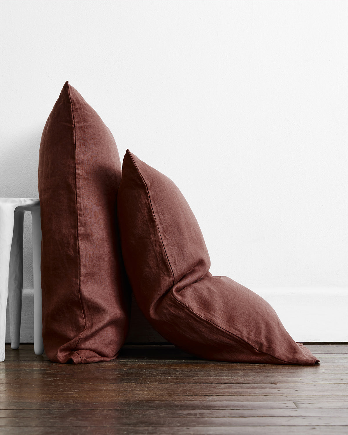 pillow-01_ed9da925-a450-4d72-9c44-7c9672bca125.jpg